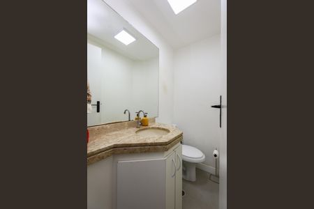 Casa de condomínio à venda com 156m², 3 quartos e 3 vagas Casa de condomínio à venda com 156m², 3 quartos e 3 vagasLavabo
