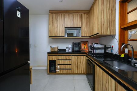 Casa de condomínio à venda com 156m², 3 quartos e 3 vagas Casa de condomínio à venda com 156m², 3 quartos e 3 vagasCozinha