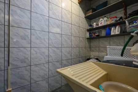 Casa de condomínio à venda com 156m², 3 quartos e 3 vagas Casa de condomínio à venda com 156m², 3 quartos e 3 vagasÁrea de Serviço