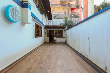 Casa de condomínio à venda com 156m², 3 quartos e 3 vagas Casa de condomínio à venda com 156m², 3 quartos e 3 vagasÁrea externa