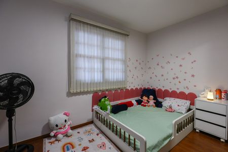 Casa de condomínio à venda com 156m², 3 quartos e 3 vagas Casa de condomínio à venda com 156m², 3 quartos e 3 vagasQuarto