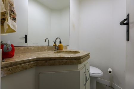 Casa de condomínio à venda com 156m², 3 quartos e 3 vagas Casa de condomínio à venda com 156m², 3 quartos e 3 vagasLavabo