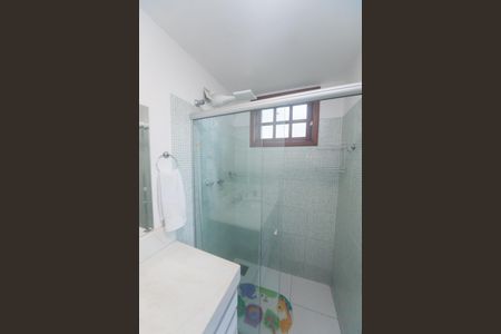 Casa de condomínio à venda com 540m², 4 quartos e 5 vagasBanheiro suite 2