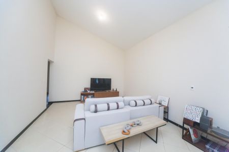sala de casa de condomínio à venda com 4 quartos, 540m² em Ville Des Lacs, Nova Lima