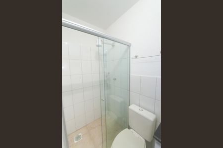 Casa de condomínio à venda com 540m², 4 quartos e 5 vagasBanheiro de serviço