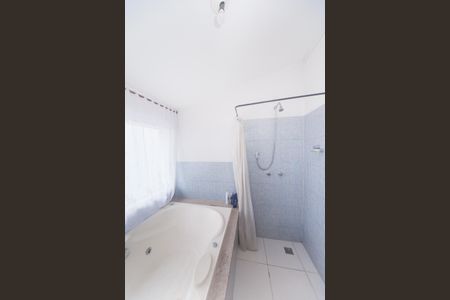 Casa de condomínio à venda com 540m², 4 quartos e 5 vagasBanheiro suite 3