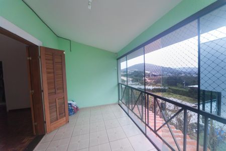 Casa de condomínio à venda com 540m², 4 quartos e 5 vagasVaranda suite 3