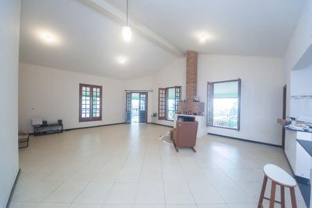 Casa de condomínio à venda com 540m², 4 quartos e 5 vagassala