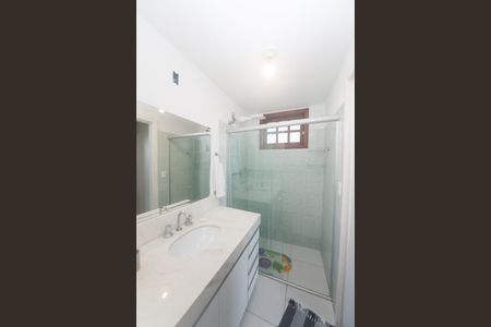 Casa de condomínio à venda com 540m², 4 quartos e 5 vagasBanheiro suite 2