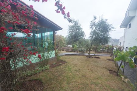 Casa de condomínio à venda com 540m², 4 quartos e 5 vagasQuintal