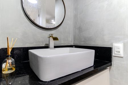 Apartamento para alugar com 38m², 1 quarto e sem vaga Apartamento para alugar com 38m², 1 quarto e sem vagaBanheiro