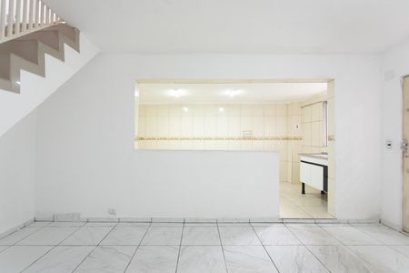 Casa para alugar com 150m², 1 quarto e 5 vagasSala