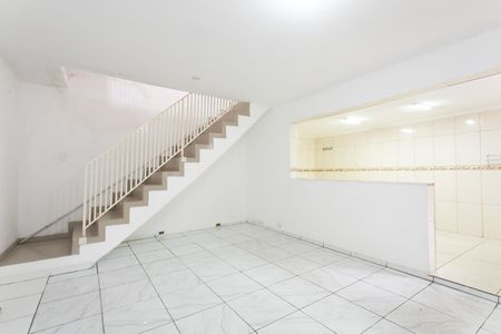 Sala de casa para alugar com 1 quarto, 150m² em Vila Carmosina, São Paulo
