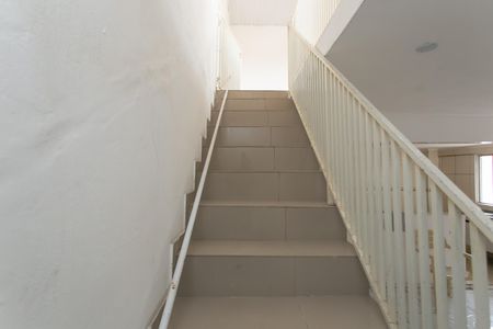 Casa para alugar com 150m², 1 quarto e 5 vagasEscada 