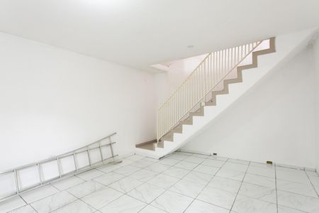 Sala de casa para alugar com 1 quarto, 150m² em Vila Carmosina, São Paulo