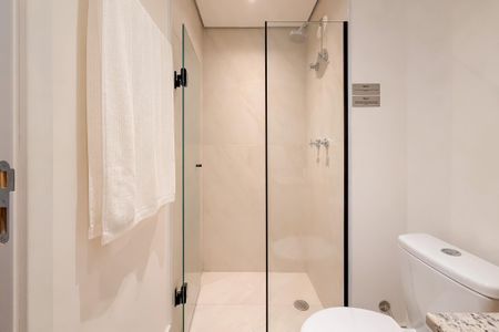 Apartamento à venda com 71m², 2 quartos e 1 vagaBanheiro Social