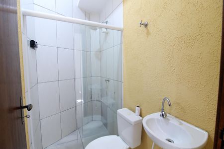 Banheiro do Quarto 1 de casa para alugar com 1 quarto, 22m² em Cidade dos Bandeirantes, São Paulo