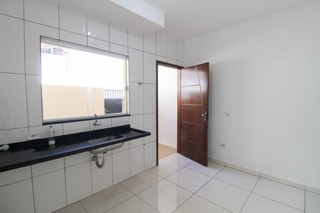 Cozinha de casa para alugar com 1 quarto, 22m² em Cidade dos Bandeirantes, São Paulo