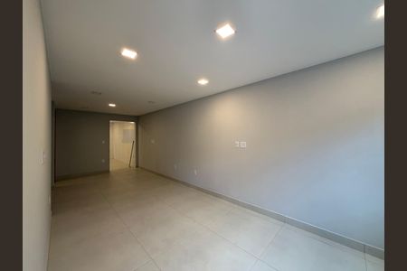 Sala de casa de condomínio para alugar com 3 quartos, 170m² em Taquara, Rio de Janeiro