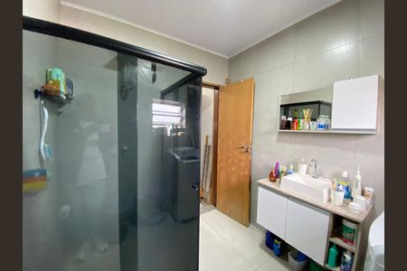 Casa à venda com 200m², 2 quartos e sem vaga