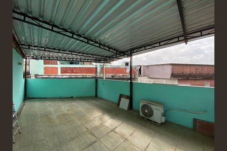 Casa à venda com 200m², 2 quartos e sem vaga