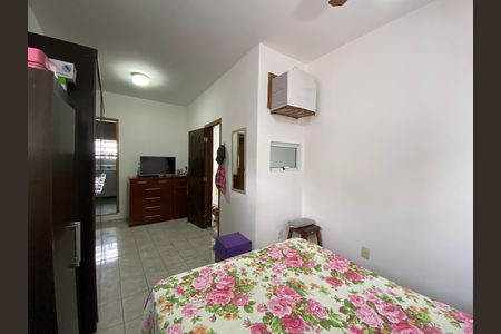 Casa à venda com 200m², 2 quartos e sem vaga