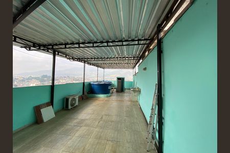 Casa à venda com 200m², 2 quartos e sem vaga