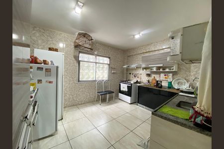Casa à venda com 200m², 2 quartos e sem vaga