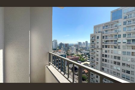 Varanda de kitnet/studio para alugar com 1 quarto, 24m² em Pinheiros, São Paulo