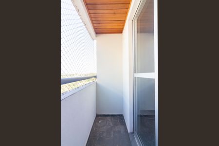 Sacada de apartamento para alugar com 2 quartos, 55m² em Vila Yara, Osasco