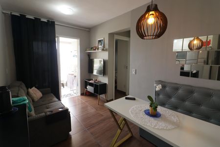 Sala de apartamento à venda com 2 quartos, 45m² em Aliança, Osasco