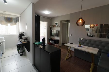 Sala de apartamento à venda com 2 quartos, 45m² em Aliança, Osasco