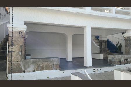 Casa à venda com 320m², 3 quartos e 1 vagaÁrea externa