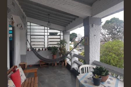 Casa à venda com 320m², 3 quartos e 1 vagaÁrea externa