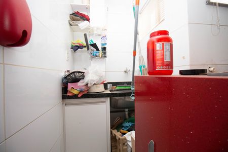 Apartamento para alugar com 65m², 2 quartos e sem vagaCozinha e Área de Serviço