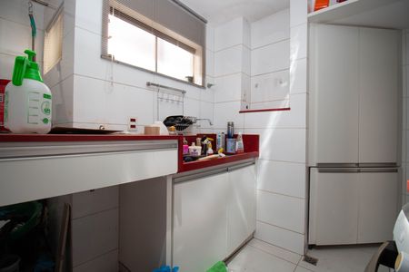 Apartamento para alugar com 65m², 2 quartos e sem vagaCozinha e Área de Serviço