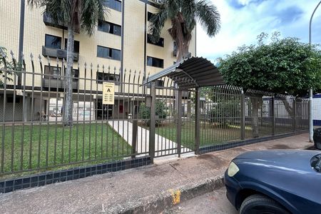 Apartamento para alugar com 65m², 2 quartos e sem vagaFachada