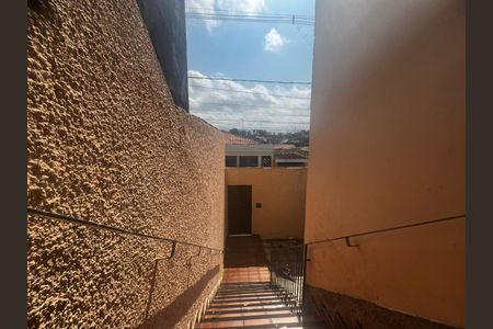 Casa à venda com 280m², 4 quartos e 3 vagas Casa à venda com 280m², 4 quartos e 3 vagasFoto 01