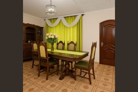 Casa à venda com 280m², 4 quartos e 3 vagas Casa à venda com 280m², 4 quartos e 3 vagasFoto 01