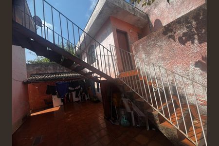 Casa à venda com 280m², 4 quartos e 3 vagas Casa à venda com 280m², 4 quartos e 3 vagasFoto 01