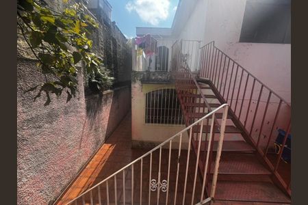 Casa à venda com 280m², 4 quartos e 3 vagas Casa à venda com 280m², 4 quartos e 3 vagasFoto 01