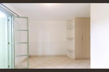 Foto 01 de casa à venda com 3 quartos, 220m² em Jardim Trussardi, São Paulo