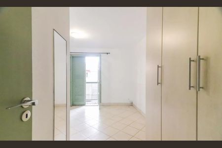Foto 01 de casa à venda com 3 quartos, 220m² em Jardim Trussardi, São Paulo