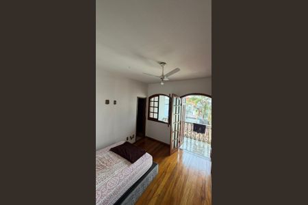 Casa para alugar com 180m², 4 quartos e 6 vagas Casa para alugar com 180m², 4 quartos e 6 vagasQuarto