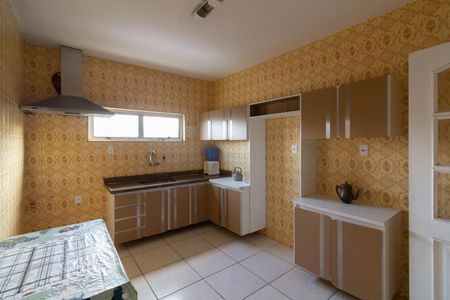 Casa à venda com 238m², 4 quartos e 1 vagaCozinha