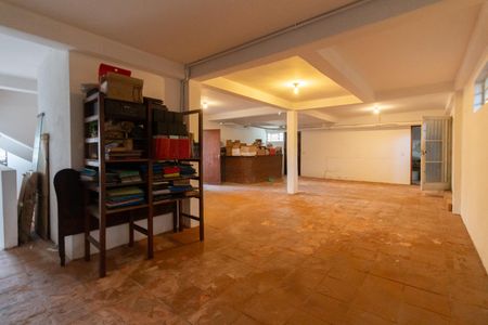 Casa à venda com 238m², 4 quartos e 1 vagaSalão de festas