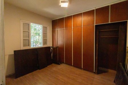 Casa à venda com 238m², 4 quartos e 1 vagaQuarto 1