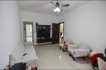 Casa para alugar com 117m², 2 quartos e 1 vaga Casa para alugar com 117m², 2 quartos e 1 vagaSala