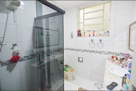 Casa para alugar com 117m², 2 quartos e 1 vaga Casa para alugar com 117m², 2 quartos e 1 vagaBanheiro Social