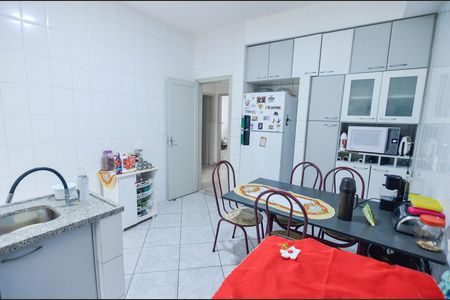 Casa para alugar com 117m², 2 quartos e 1 vaga Casa para alugar com 117m², 2 quartos e 1 vagaCozinha